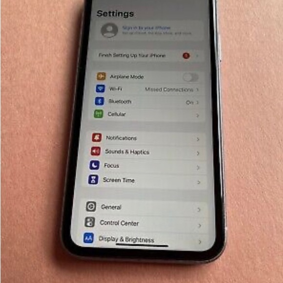 iphone 11 128gb used - Picture 2 of 3